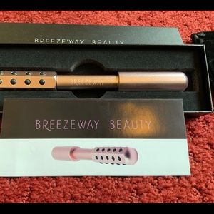 BREEZEWAY BEAUTY👄👄🛍TOOL 👄👄FACIAL FIRM TONE!!!